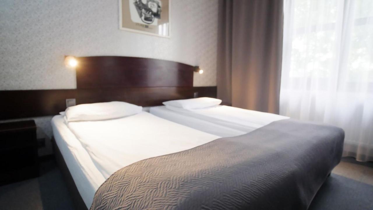 Go Resort Krakow Luaran gambar