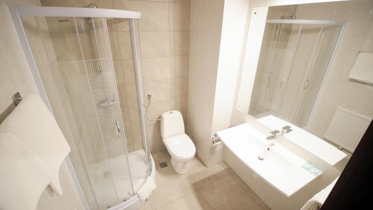 Go Resort Krakow Luaran gambar